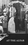 У алтаря (1909)